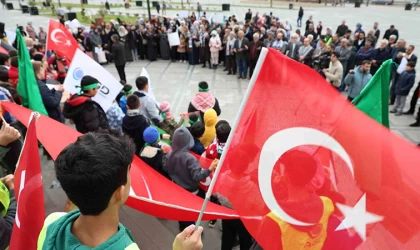 Elazığlı çocuklardan dayanışma örneği