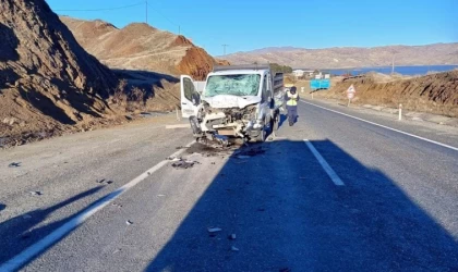 Elazığ’da trafik kazası: 3 yaralı