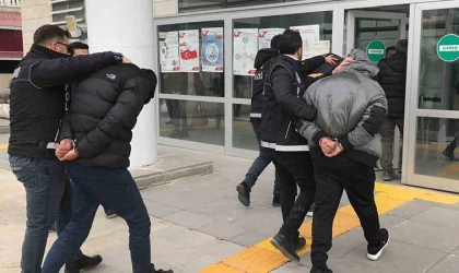 Elazığ’da 2 uyuşturucu taciri tutuklandı