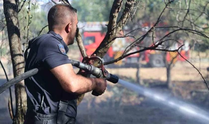 Elazığ’da örtü ve bahçe yangını