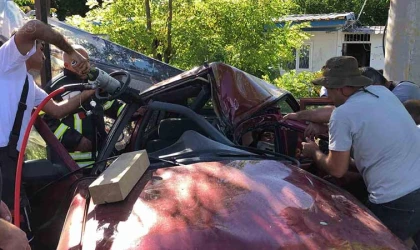 Kazada sıkışan sürücü kurtarıldı