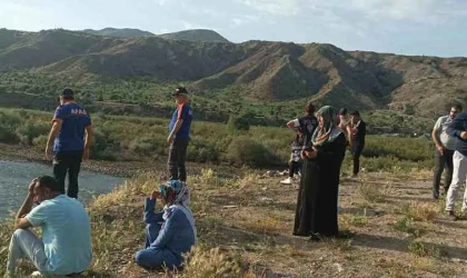 Murat Nehri’nde kaybolan çocuğu arama çalışmaları sürüyor