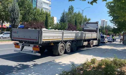 Elazığ’da tır ile otomobil çarpıştı: 1 yaralı