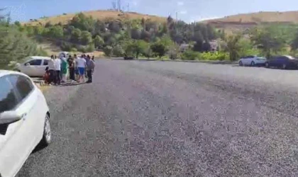 Yola dökülen mıcır kazaya neden oldu