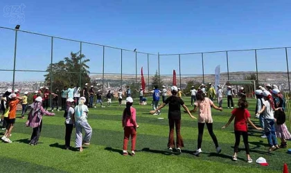 Elazığ Gençlik Merkezi yürekleri ısıttı