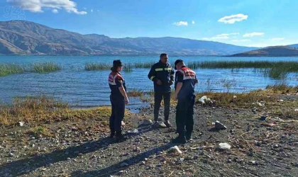 Elazığ’da jandarma ekipleri vatandaşları çevre kirliliği konusunda bilgilendirdi