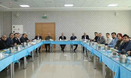 Vali Hatipoğlu, Basınla bir araya geldi